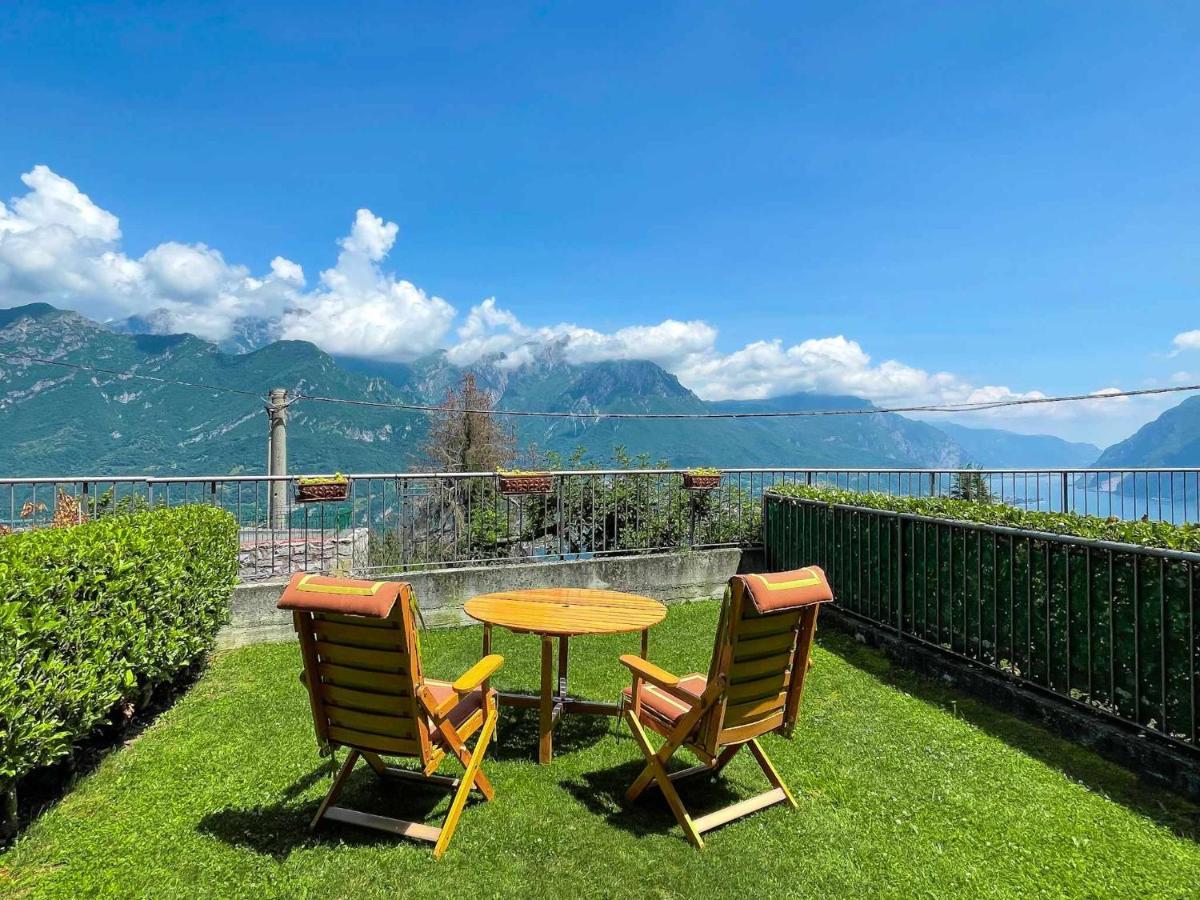 La Gioiosa Apartment With Garden Terrace Civenna Екстериор снимка